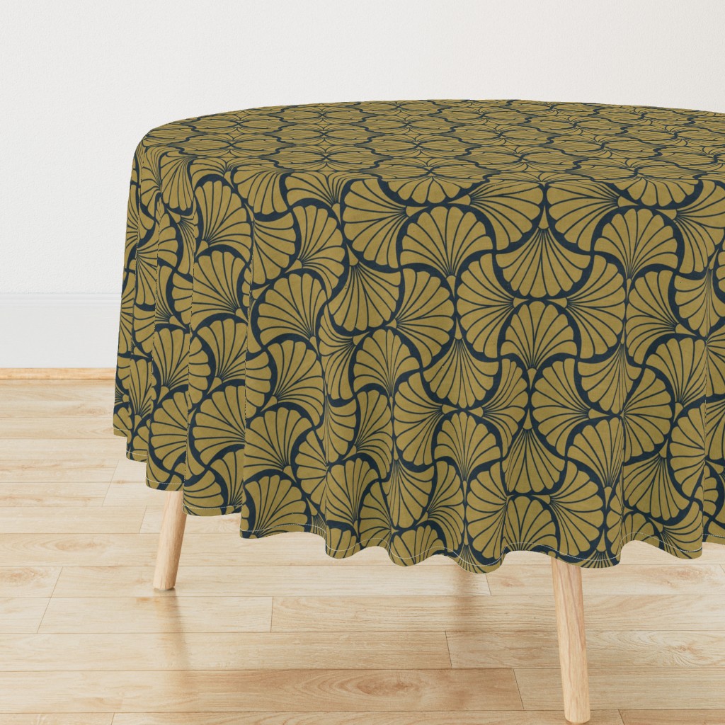 Art Deco Golden Scallop Shell Fan Repeat on Deep Navy Linen Texture — tablecloth