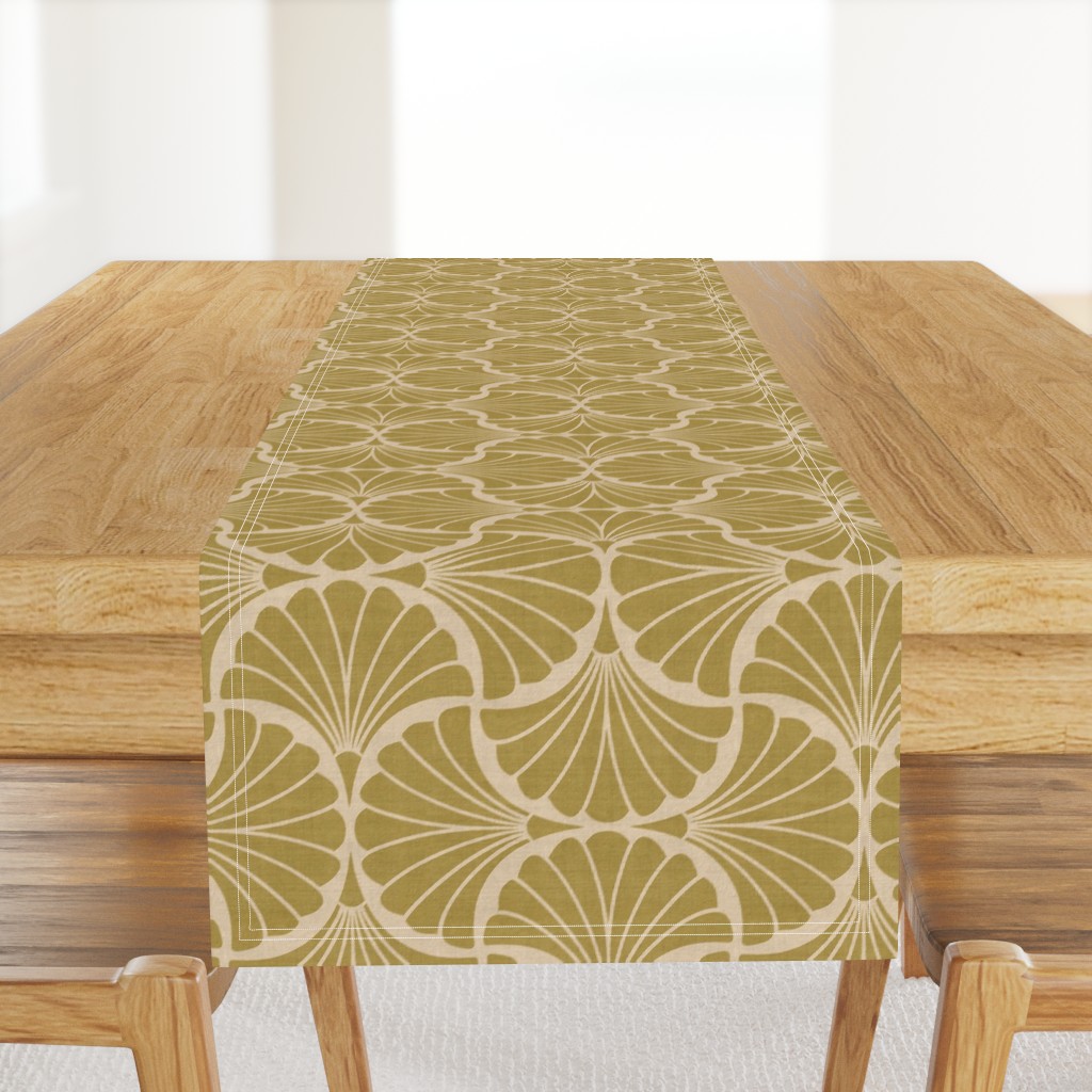 Art Deco Golden Scallop Shell Fan Repeat on Beige Linen Texture — table-runner